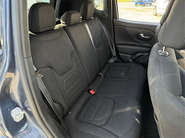 Used 2022 Jeep Renegade Latitude image 27