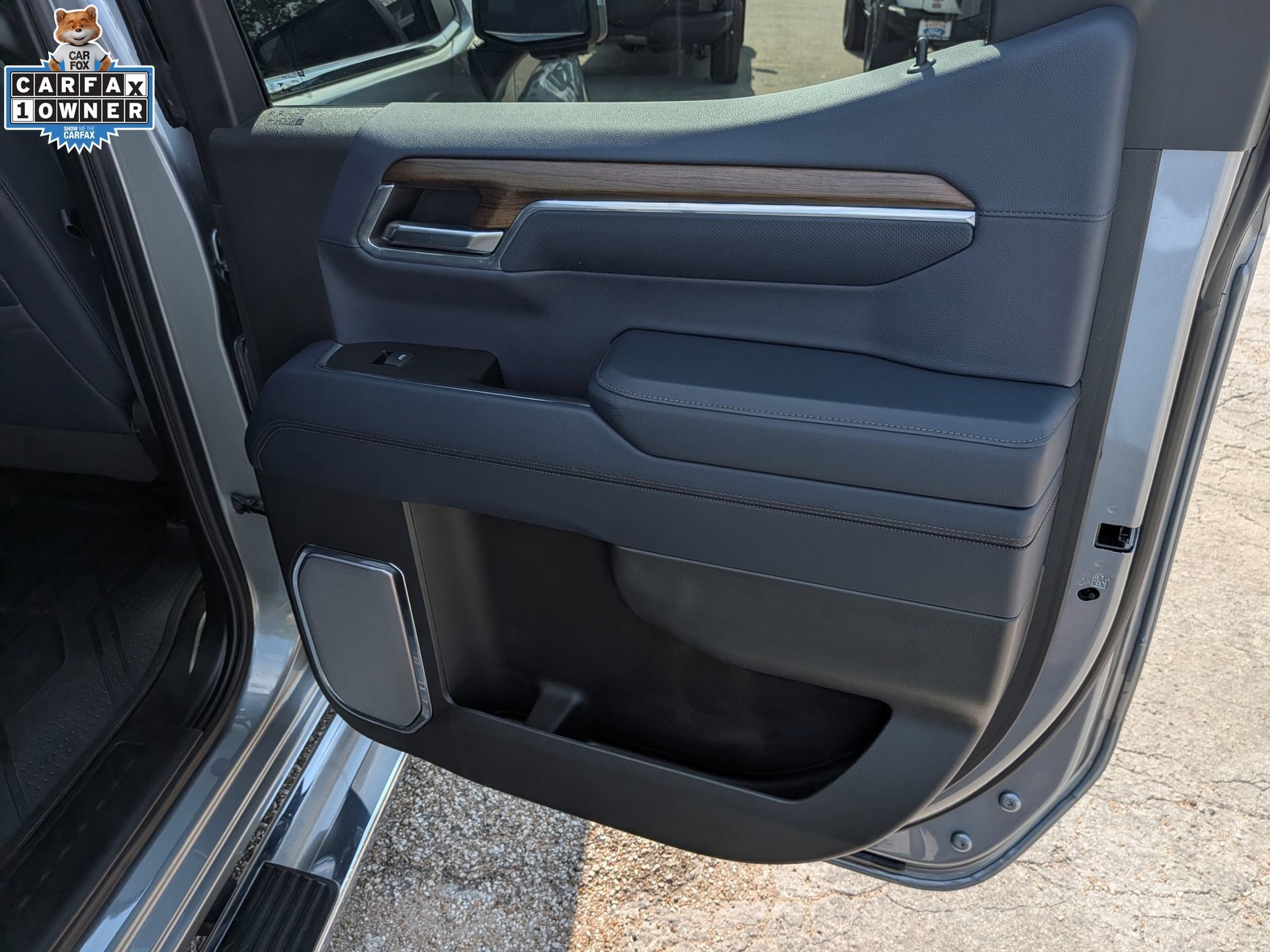 Used 2024 Chevrolet Silverado 1500 High Country w/ High Country Premium Package AWD/4WD image 26