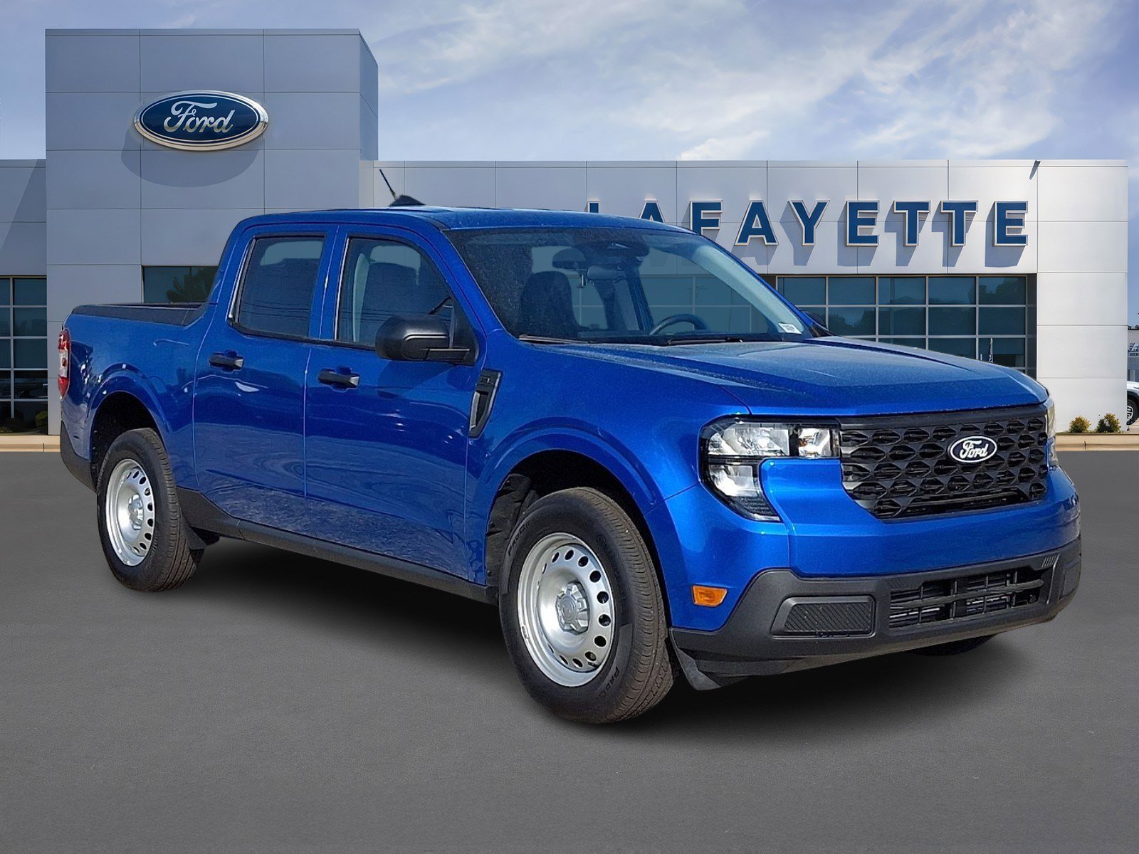 Certified 2025 Ford Maverick XL w/ Equipment Group 102A AWD/4WD image 1
