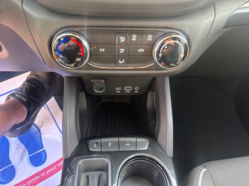 Used 2021 Chevrolet TrailBlazer LS FWD image 33