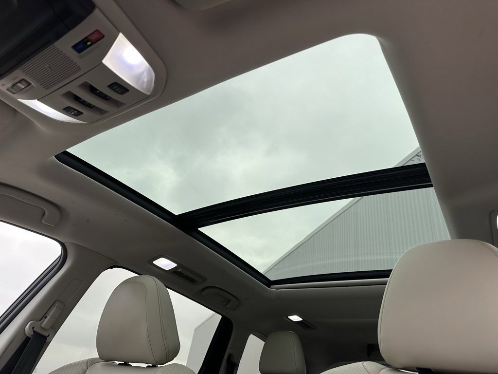 Used 2021 Subaru Ascent Limited w/ Technology Package image 25