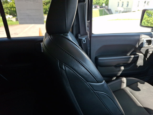 Used 2020 Jeep Wrangler Unlimited Sport AWD/4WD image 19