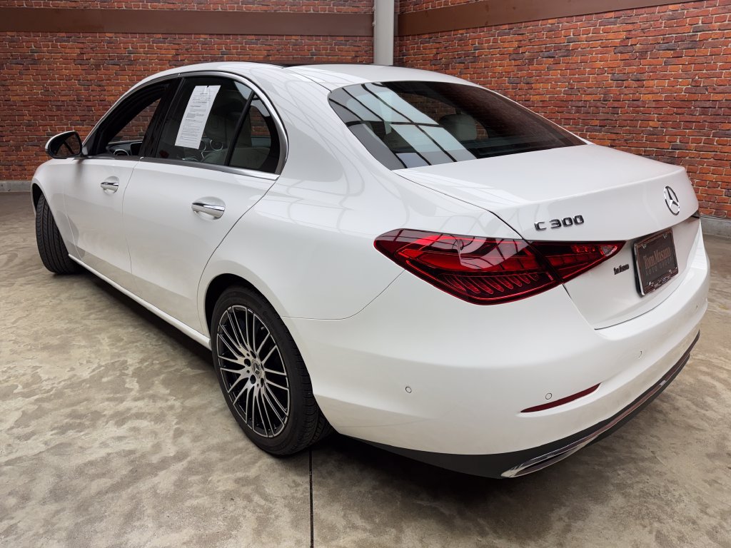Used 2024 Mercedes-Benz C 300 4MATIC Sedan image 2