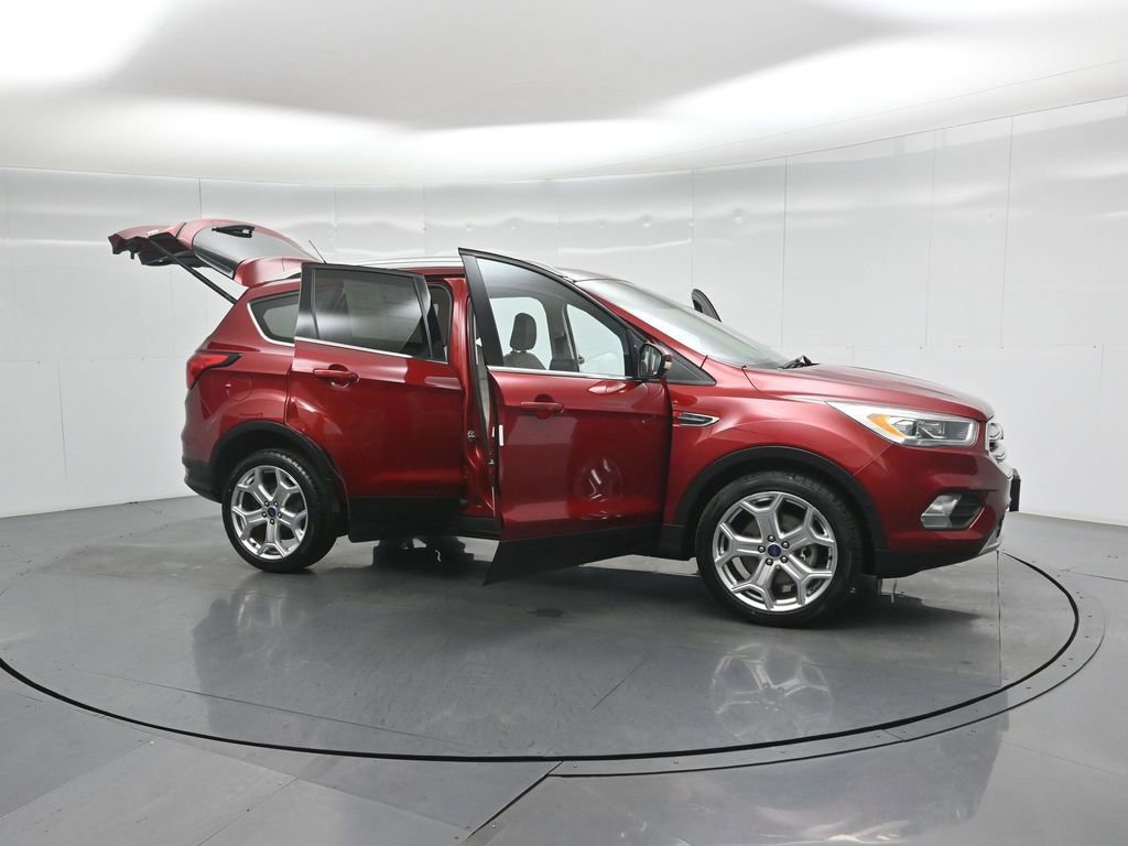 Certified 2019 Ford Escape Titanium image 11