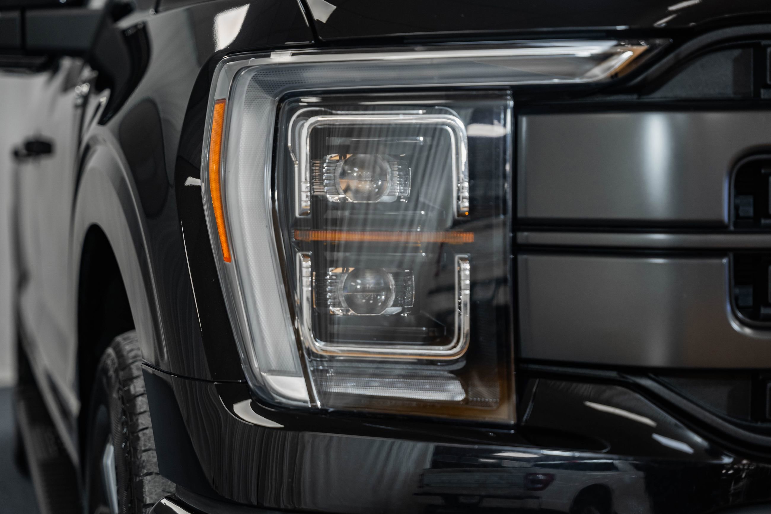 Certified 2023 Ford F150 Lariat w/ Equipment Group 502A High image 14