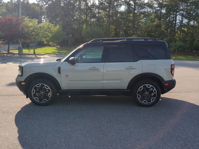 Certified 2025 Ford Bronco Sport Outer Banks w/ Outer Banks Tech Package+ AWD/4WD image 7