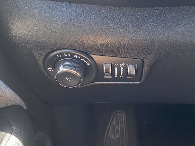 Used 2024 Jeep Compass Latitude AWD/4WD image 19
