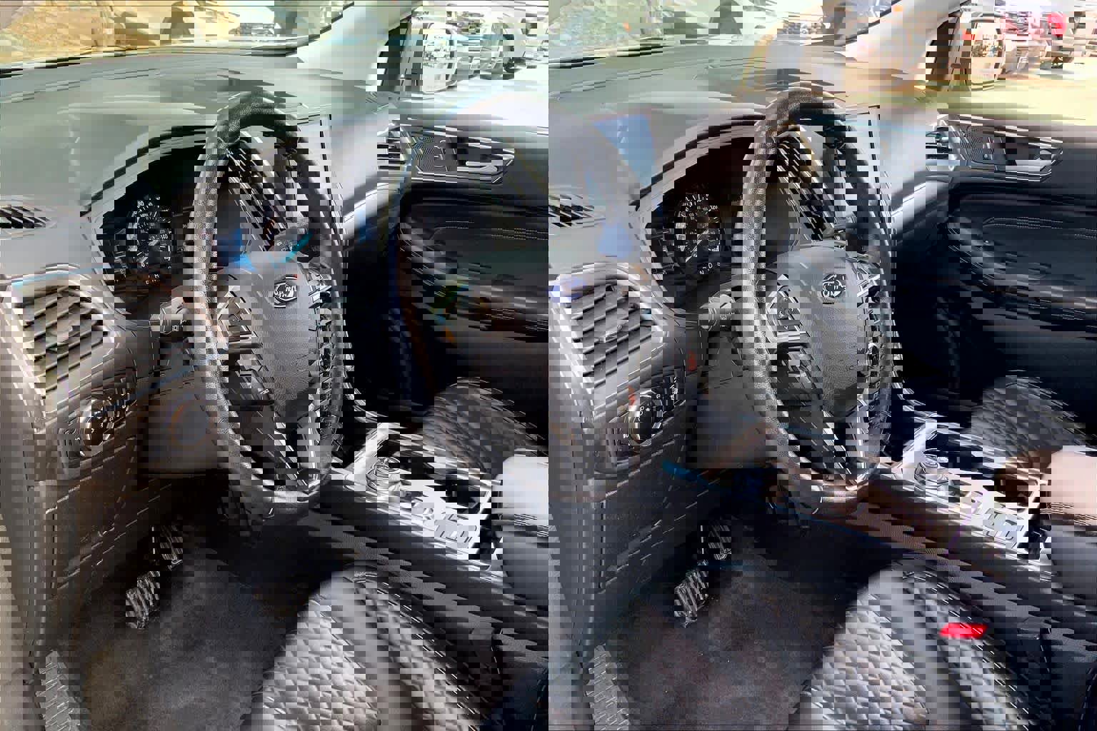 Certified 2024 Ford Edge Titanium image 17