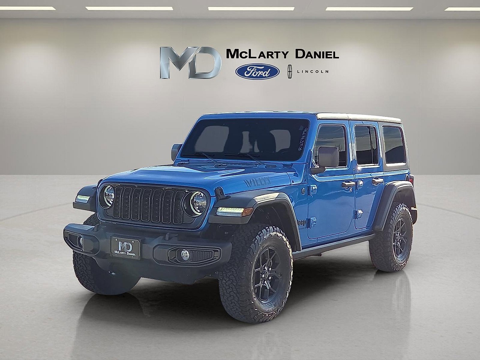 Used 2024 Jeep Wrangler Willys image 2