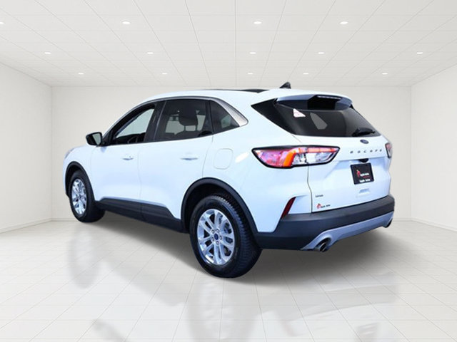Certified 2022 Ford Escape SE w/ Cold Weather Package FWD image 4