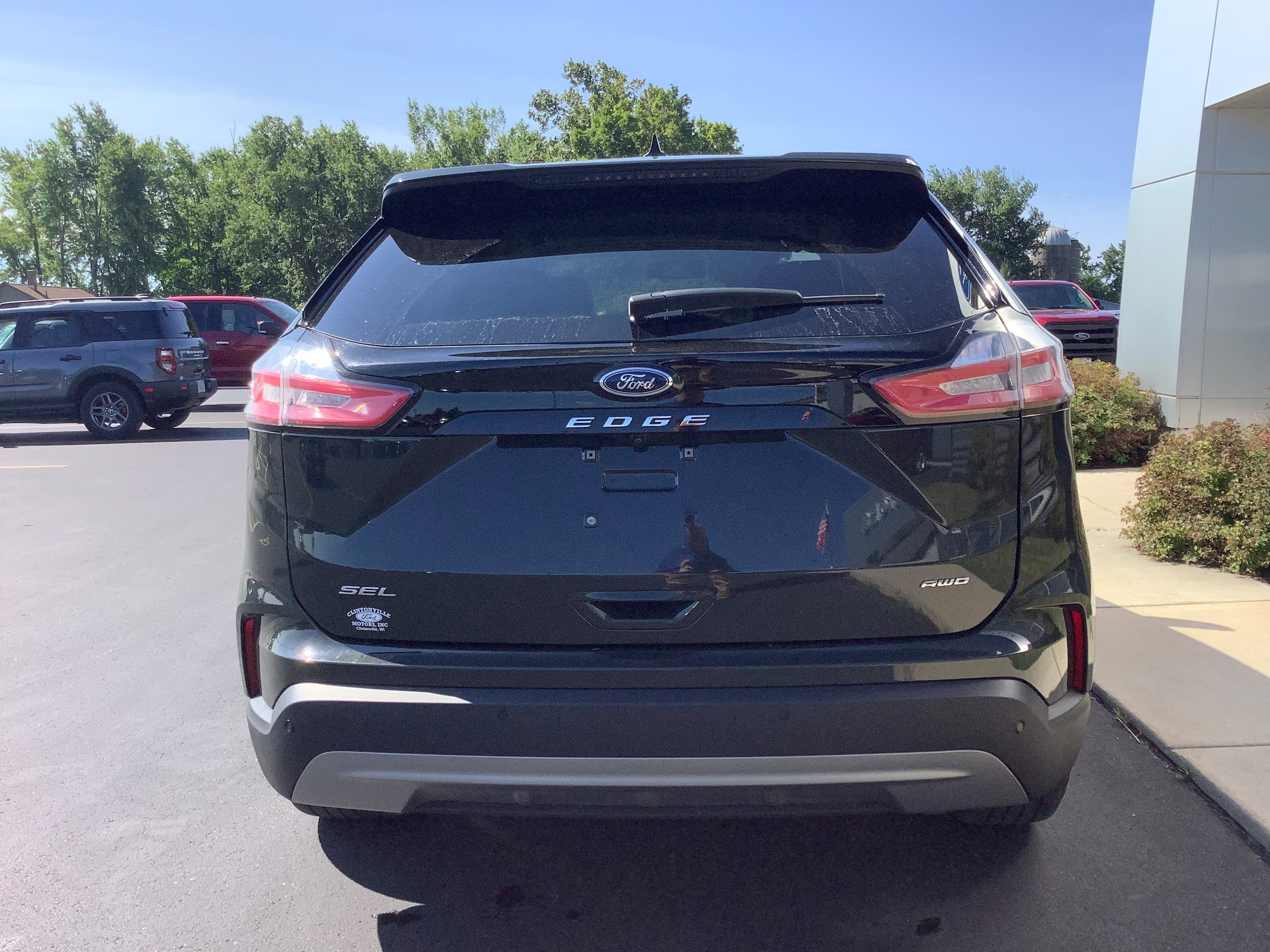 Certified 2024 Ford Edge SEL w/ Convenience Package AWD/4WD image 5