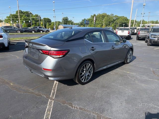 Used 2022 Nissan Sentra SR w/ SR Premium Package FWD image 7