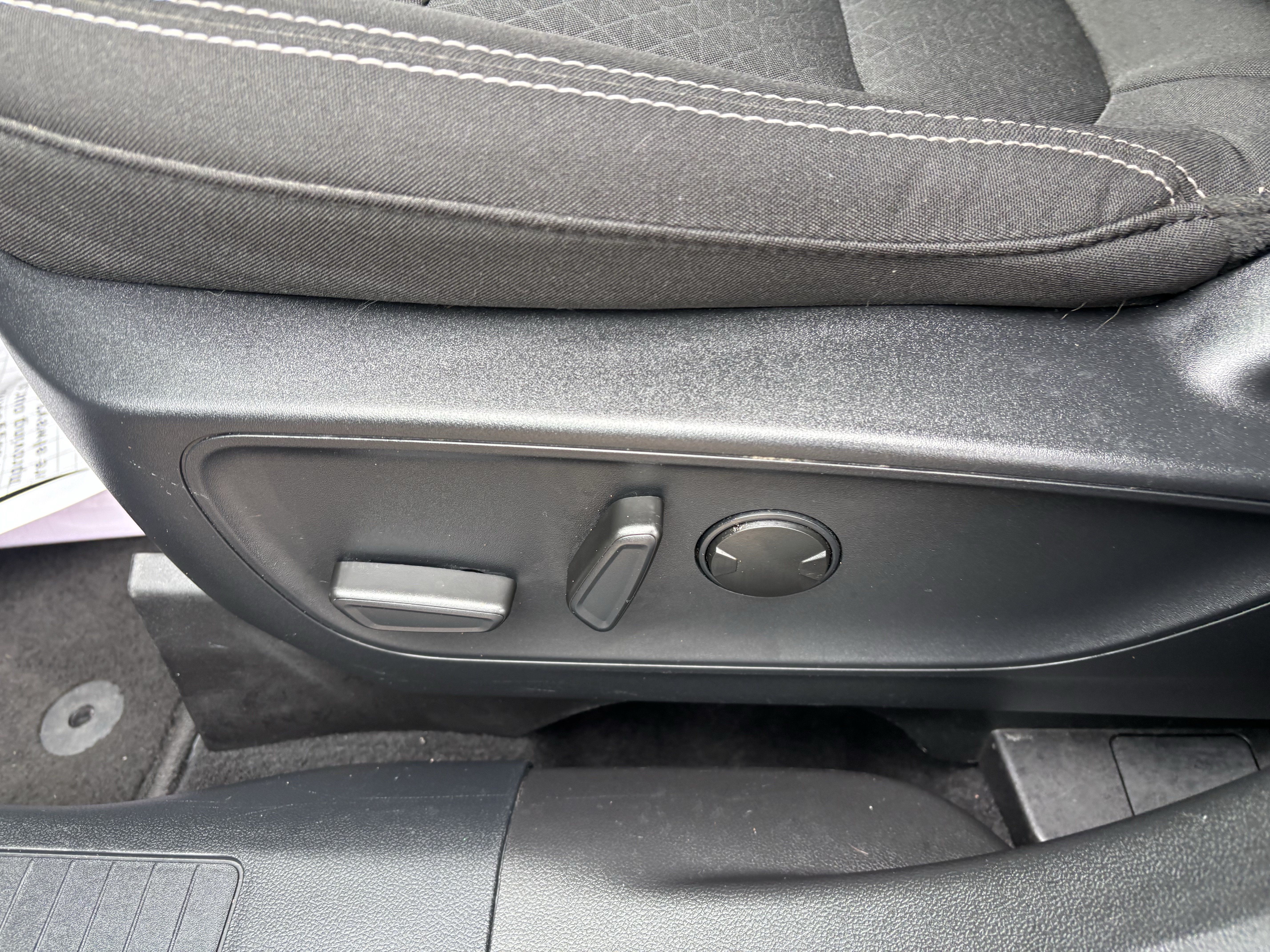 Certified 2024 Ford Escape Active FWD image 13