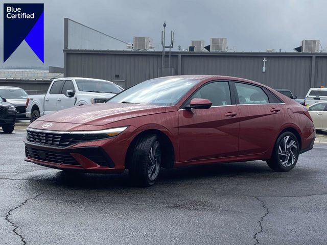 Used 2025 Hyundai Elantra SEL w/ Cargo Package