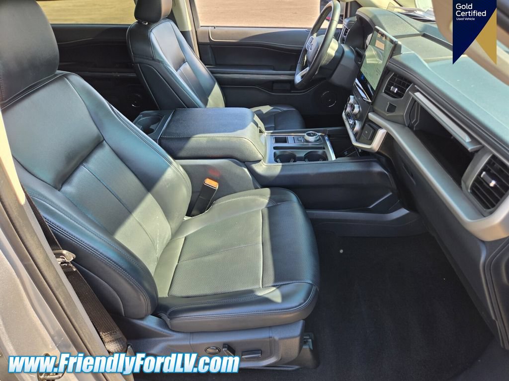 Certified 2024 Ford Expedition XLT RWD image 16