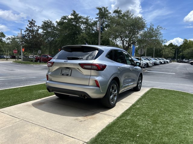 Certified 2024 Ford Escape ST-Line FWD image 4