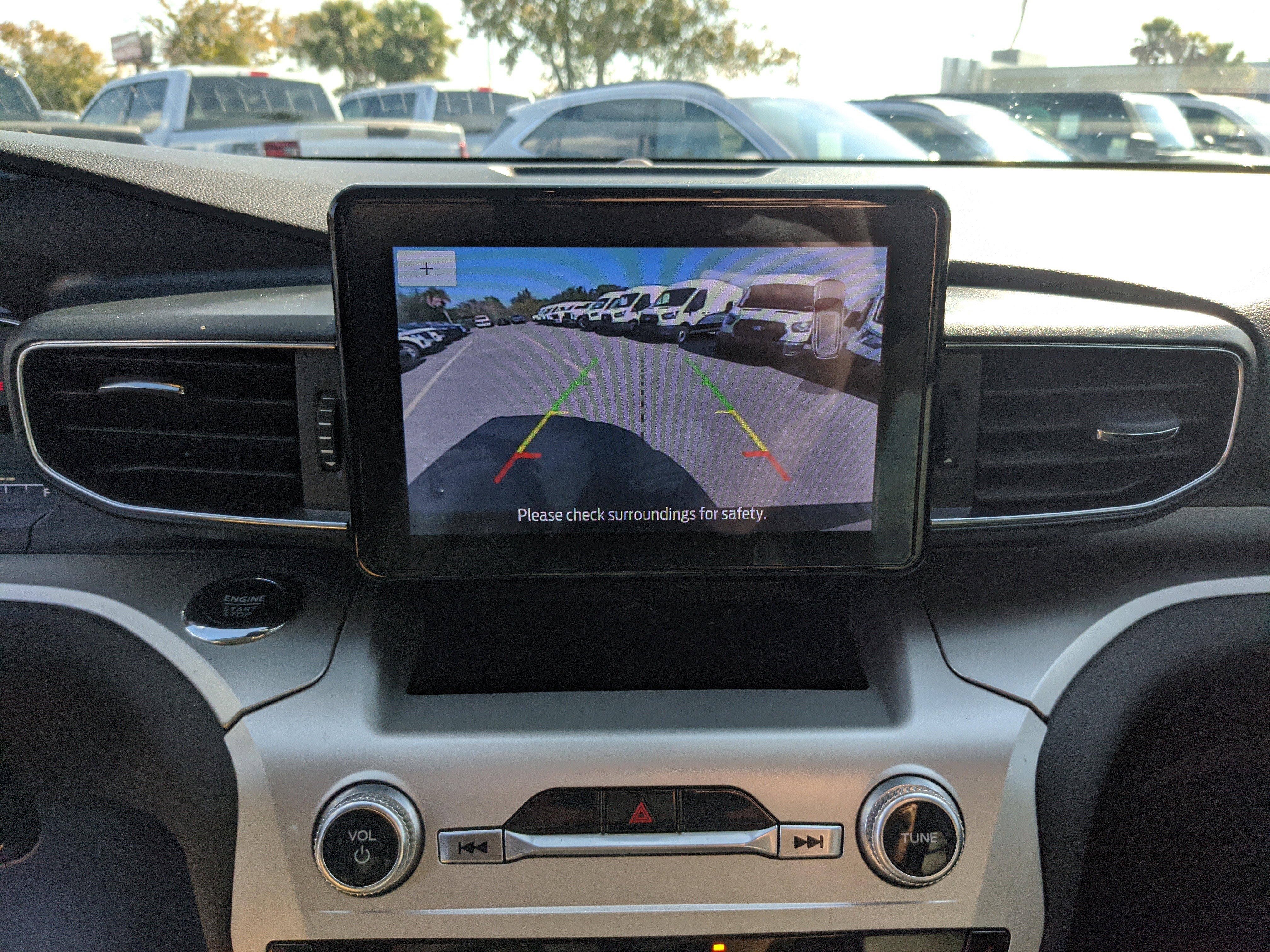 Certified 2022 Ford Explorer XLT w/ Equipment Group 202A image 25