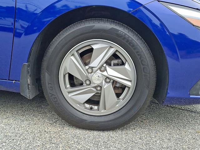 Used 2024 Hyundai Elantra SE FWD image 26