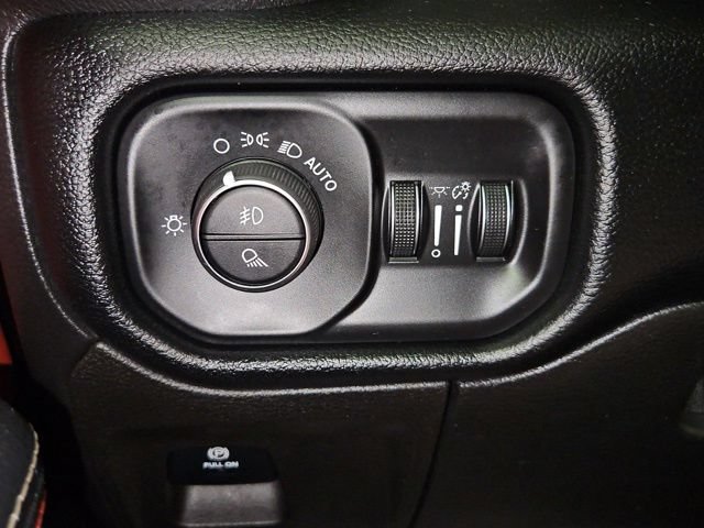 Used 2019 RAM 1500 Rebel AWD/4WD image 34
