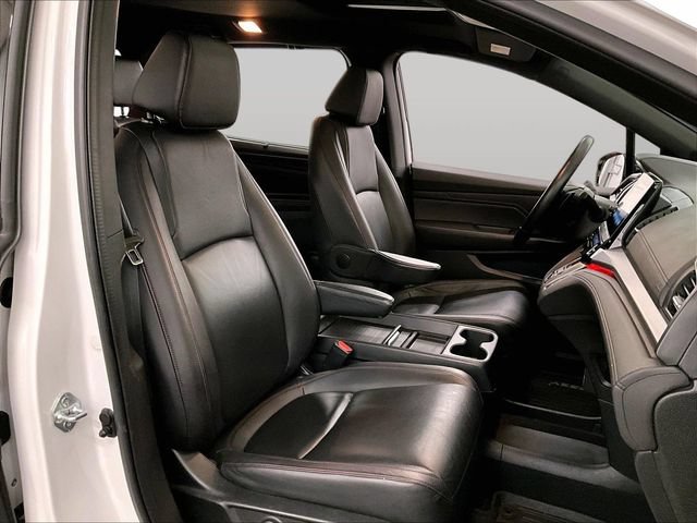 Used 2023 Honda Odyssey Sport image 7