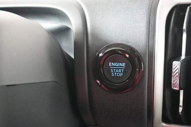 Certified 2025 Ford Expedition Active AWD/4WD image 15