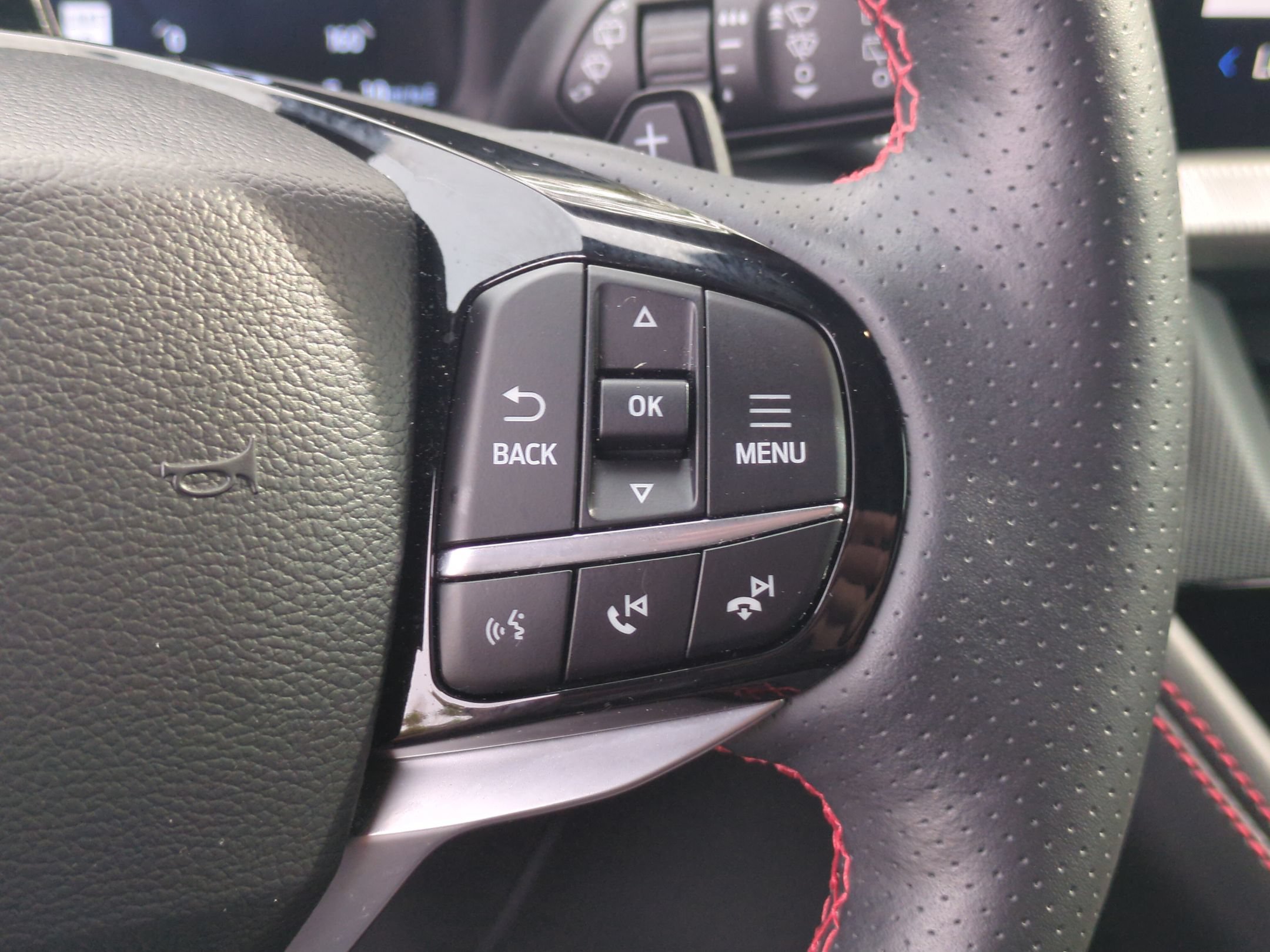 Certified 2025 Ford Explorer ST w/ Sun And Sound Package AWD/4WD image 16