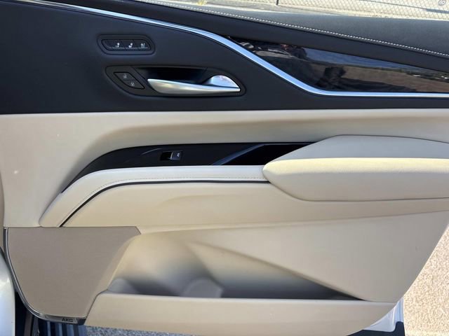 Used 2024 Cadillac Escalade ESV Premium Luxury w/ Performance Package image 22