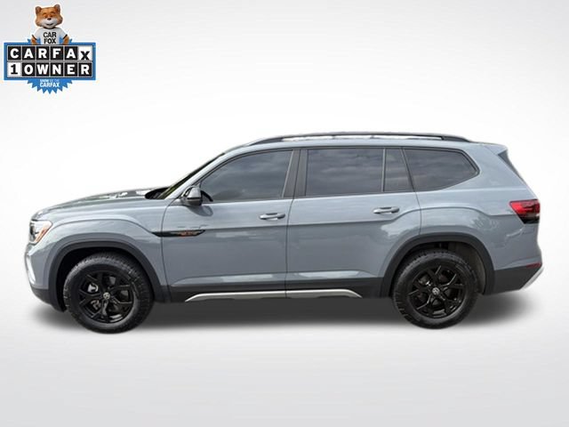 Used 2024 Volkswagen Atlas Peak Edition SE AWD/4WD image 5