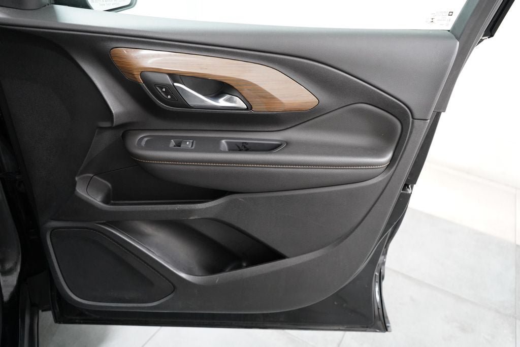 Used 2020 GMC Terrain SLE FWD image 26