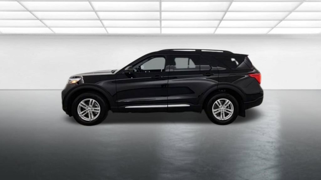 Certified 2023 Ford Explorer XLT AWD/4WD image 6