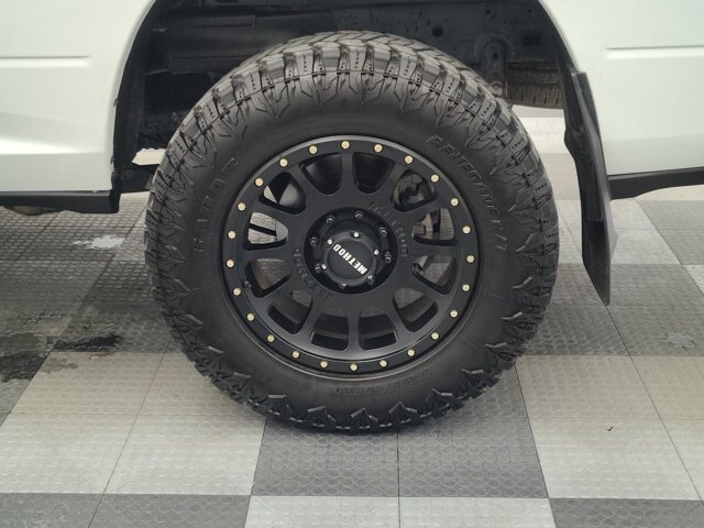 Used 2024 RAM 2500 Tradesman w/ Chrome Appearance Group AWD/4WD image 17