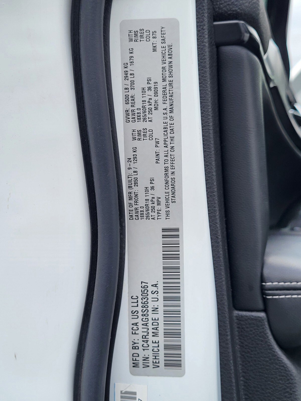 Used 2025 Jeep Grand Cherokee L Laredo image 35