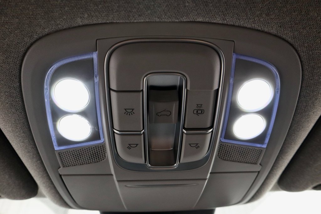 Used 2020 Hyundai Santa Fe Limited image 24