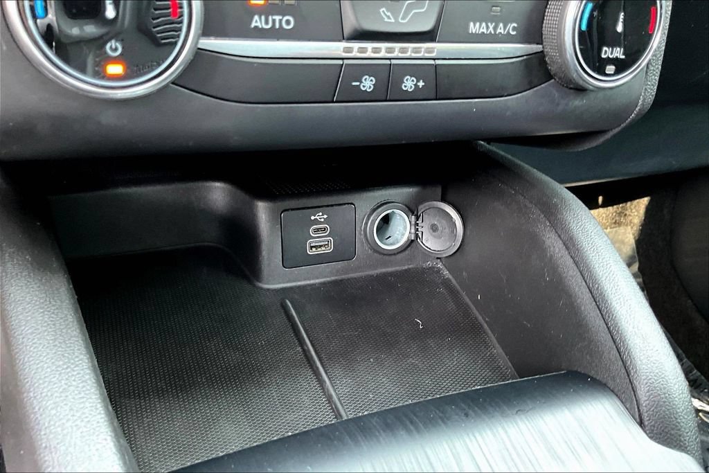 Certified 2025 Ford Escape Active FWD image 18