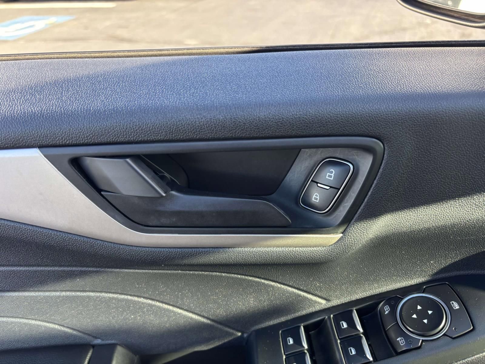 Certified 2022 Ford Escape SE image 14