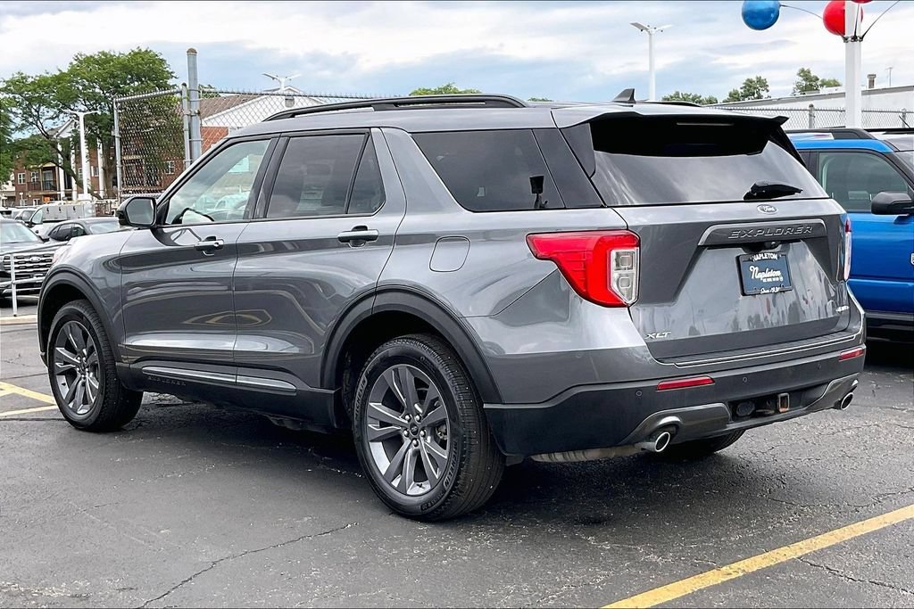 Certified 2022 Ford Explorer XLT w/ Equipment Group 202A AWD/4WD image 10