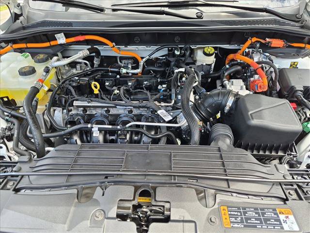 Certified 2025 Ford Escape SE FWD image 20