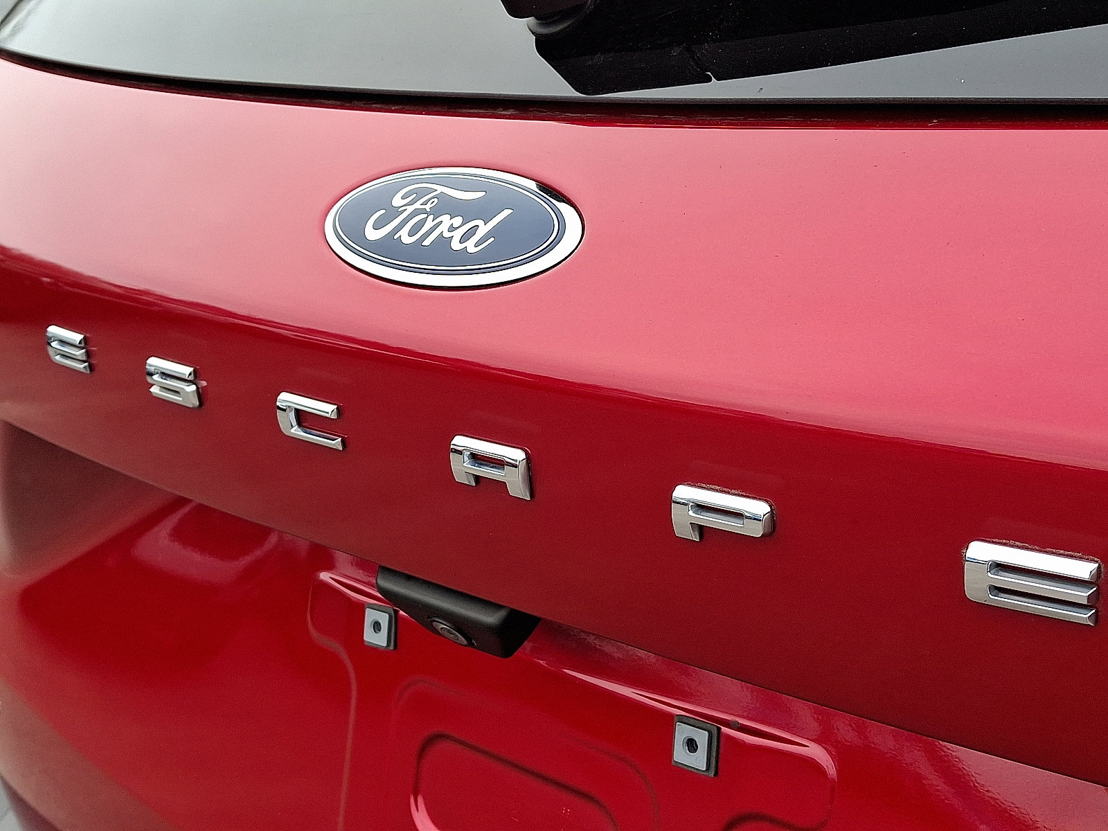 Certified 2020 Ford Escape SE image 31
