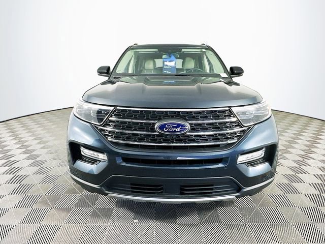 Certified 2023 Ford Explorer XLT w/ Equipment Group 202A image 5