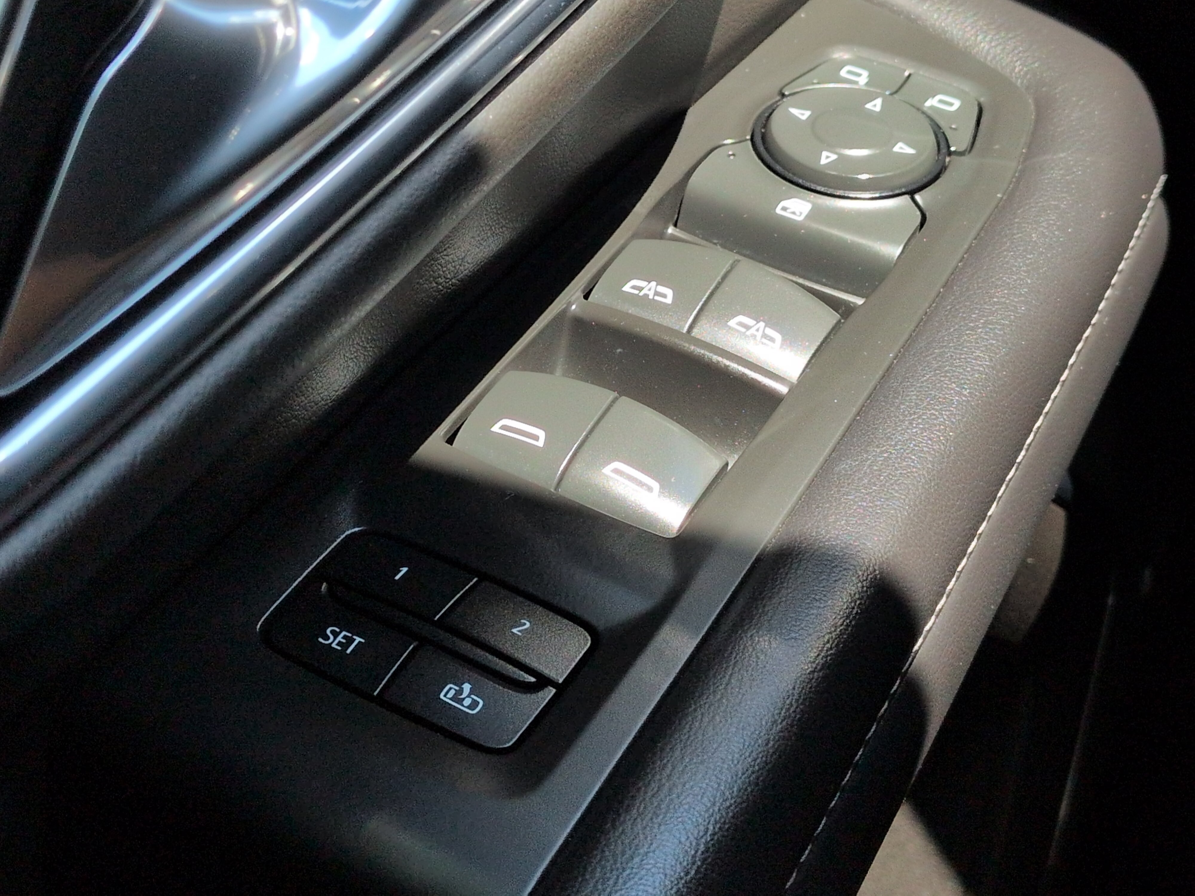 Used 2021 Chevrolet Tahoe Z71 AWD/4WD image 23