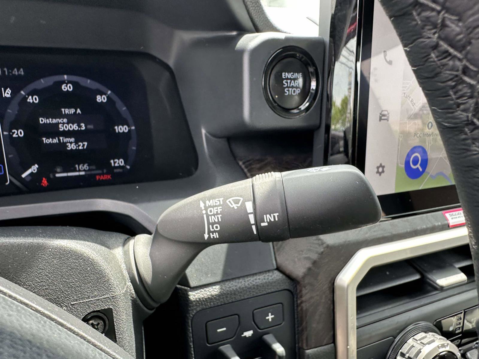 Used 2024 Toyota Tacoma Limited w/ Limited Package (LT) AWD/4WD image 30