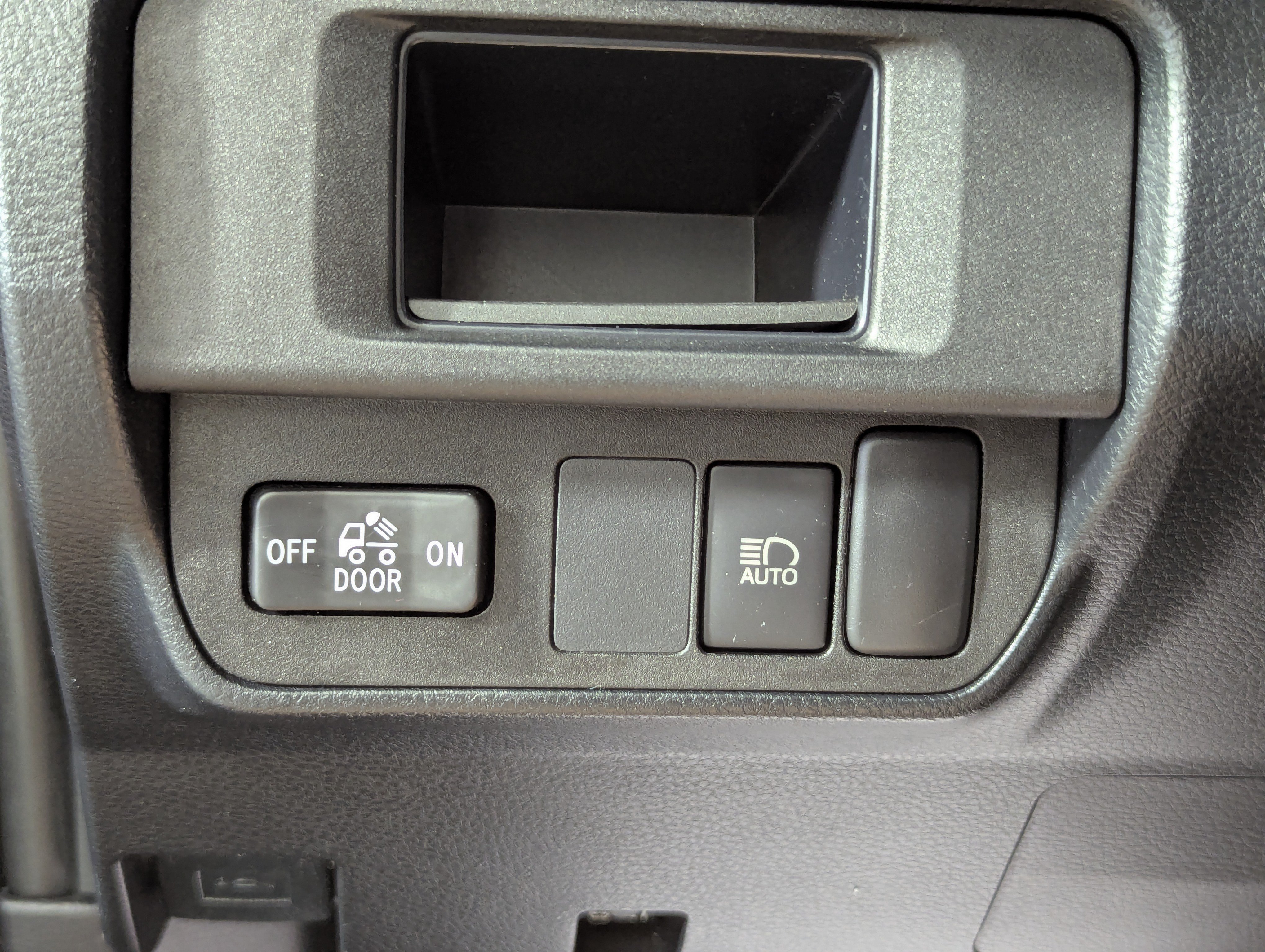 Used 2019 Toyota Tacoma SR5 RWD image 27