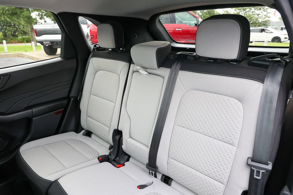 Certified 2023 Ford Escape Active w/ Cold Weather Package FWD image 37