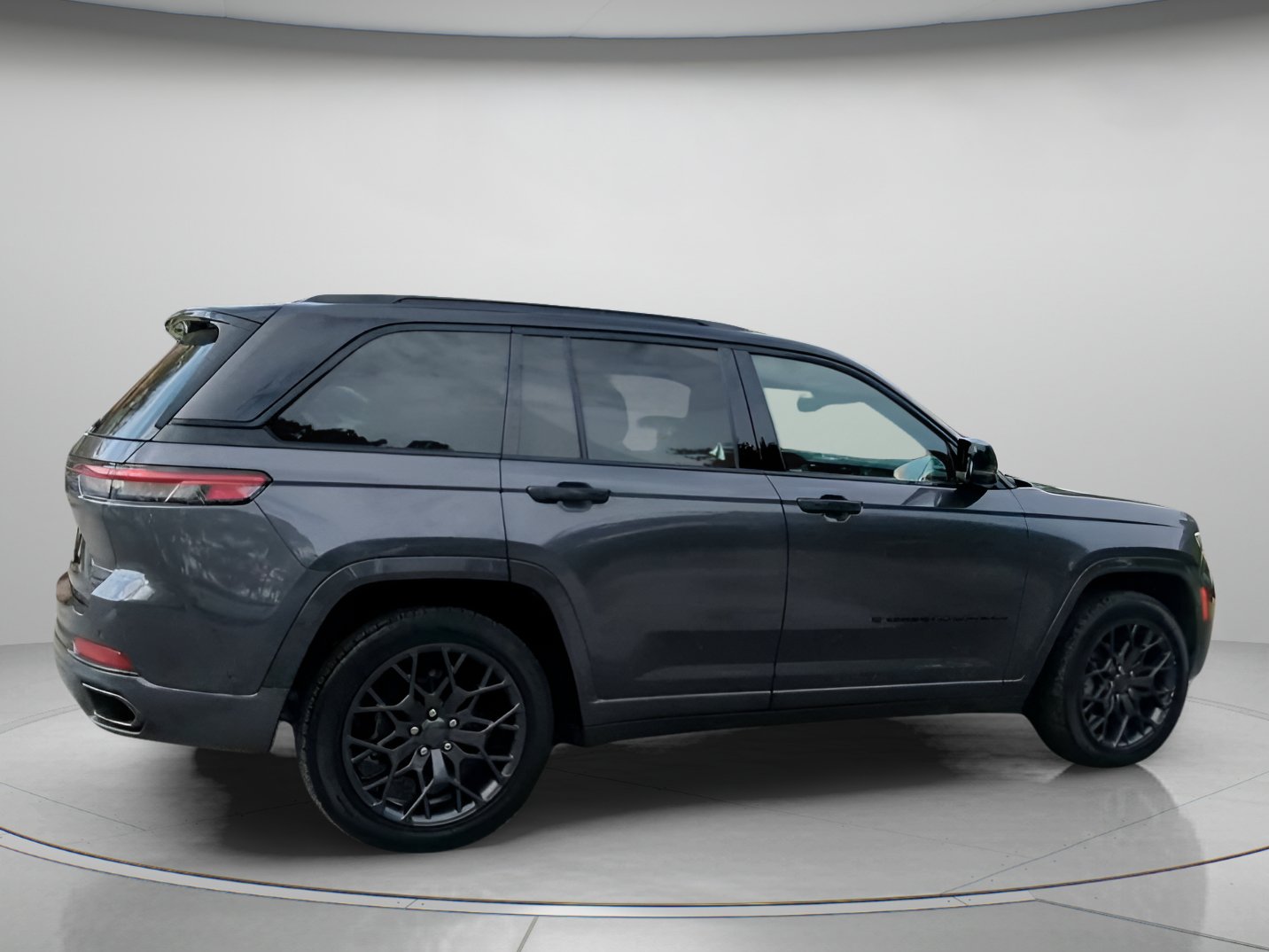 Used 2025 Jeep Grand Cherokee Summit w/ Obsidian Package AWD/4WD image 30
