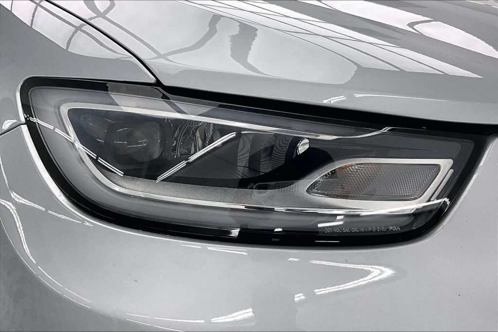 Used 2023 Chrysler Pacifica Touring-L FWD image 30