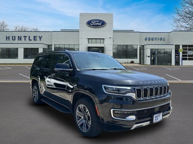 Used 2024 Jeep Wagoneer Series II AWD/4WD image 3