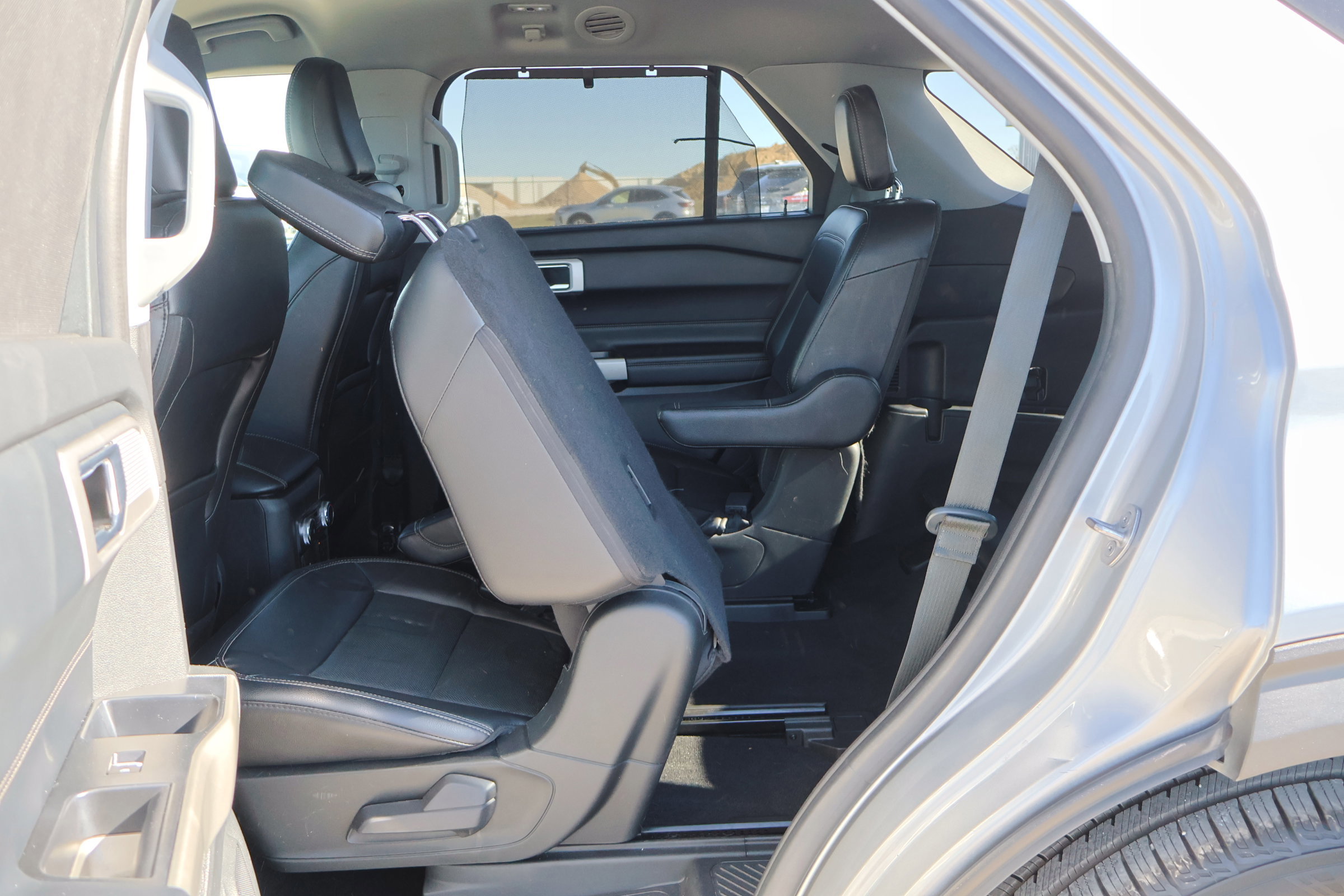 Certified 2022 Ford Explorer Limited w/ Equipment Group 301A image 34