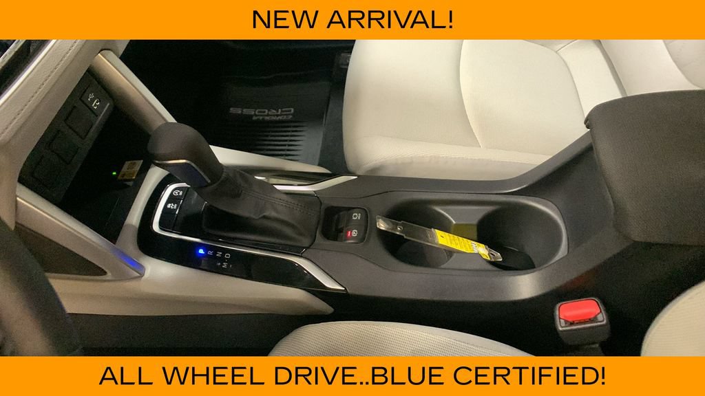 Used 2022 Toyota Corolla Cross LE AWD/4WD image 37