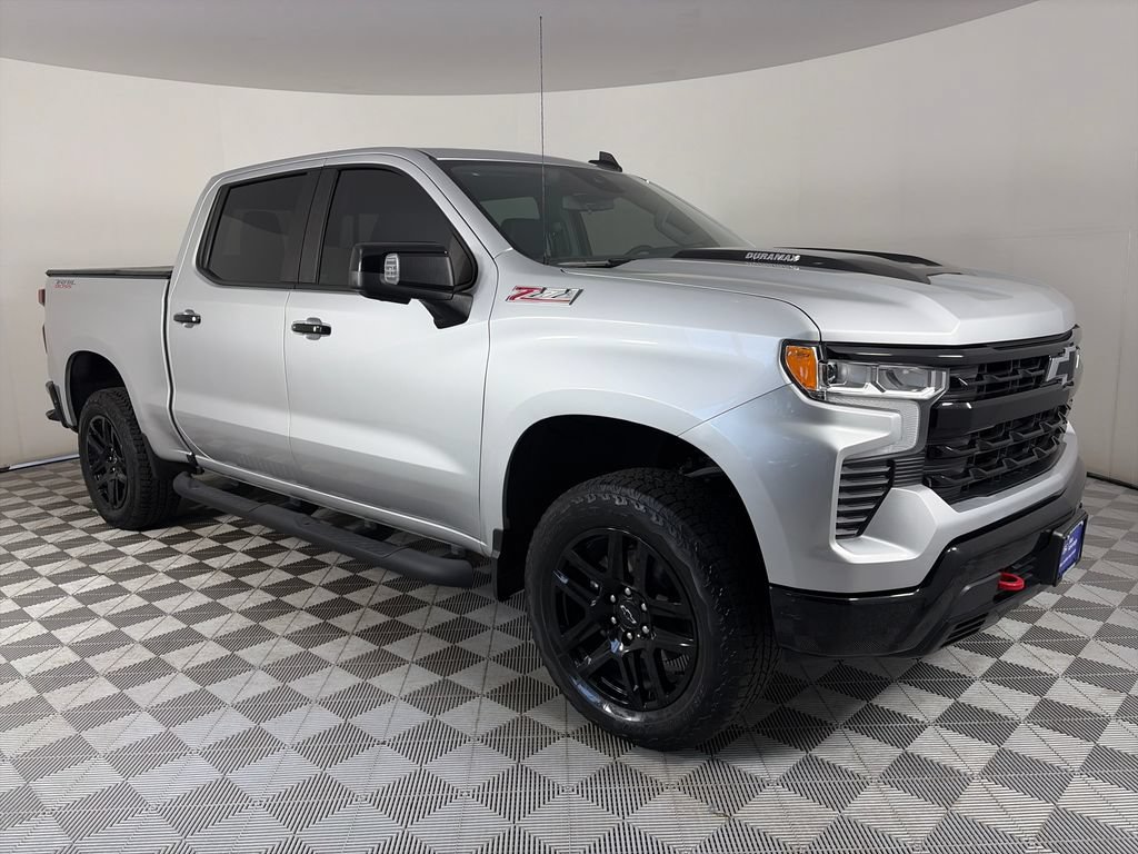 Used 2022 Chevrolet Silverado 1500 LT Trail Boss w/ LT Trail Boss Premium Package AWD/4WD image 1