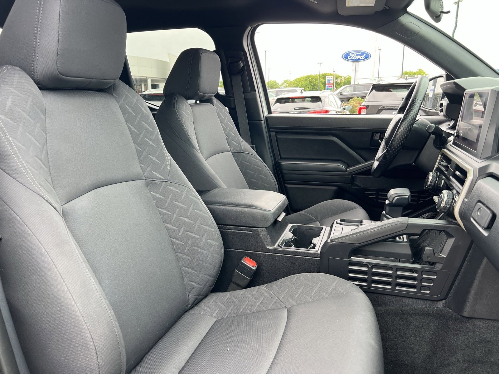 Used 2024 Toyota Tacoma SR RWD image 33